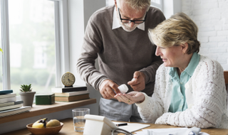 Het regelen van hulp voor een ander